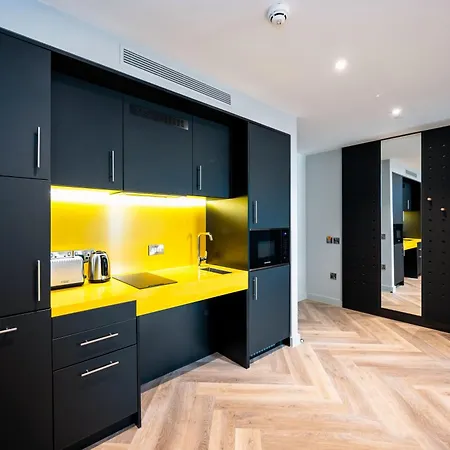 Appart hôtel Staycity Tivoli 4*