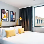 Staycity Tivoli 호텔