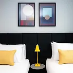 Otel Staycity Tivoli