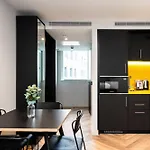 Otel Staycity Tivoli