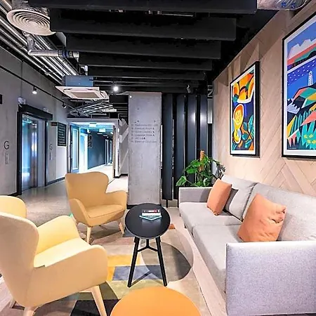 Hotel Staycity Tivoli 4*