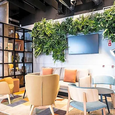 Hotel Staycity Tivoli
