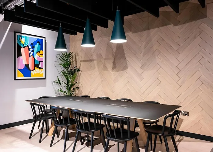 Staycity Tivoli 4* דבלין