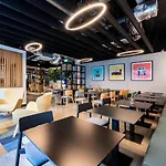Hotel Staycity Tivoli 4*
