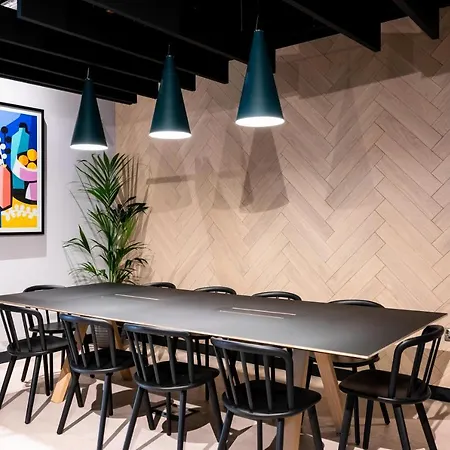 Staycity Tivoli 4* دبلن