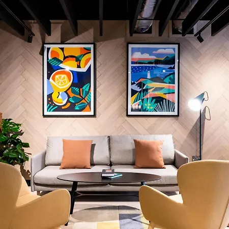 Staycity Tivoli شقة فندقية