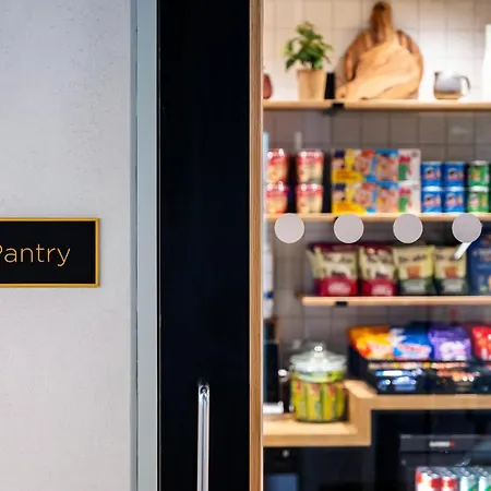 Apart-hotel Staycity Tivoli